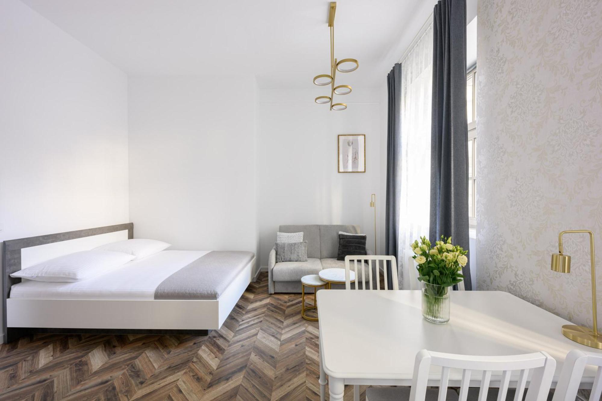 Native Apartments Smolensk 33 Krakow Ngoại thất bức ảnh